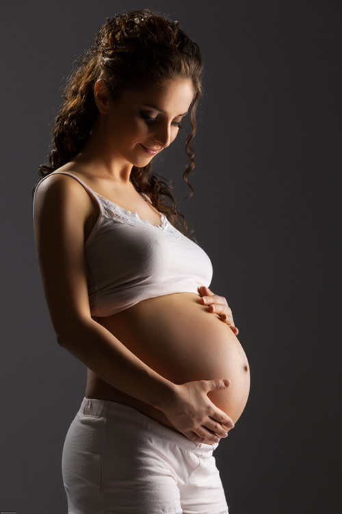 Researchers have found a growing understanding and acceptance by pregnant women of ccfDNA testing. [© igorborodin/ Fotolia]