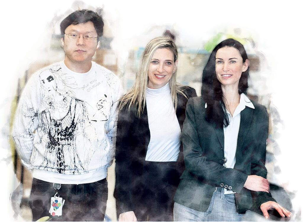 Mingyu He, Eynav Klechevsky, and Kate Roussak from Washington University School of Medicine.
