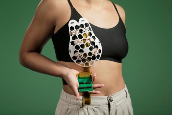 Ultrasound Device Attached to a Bra Aims to Detect Early-Stage